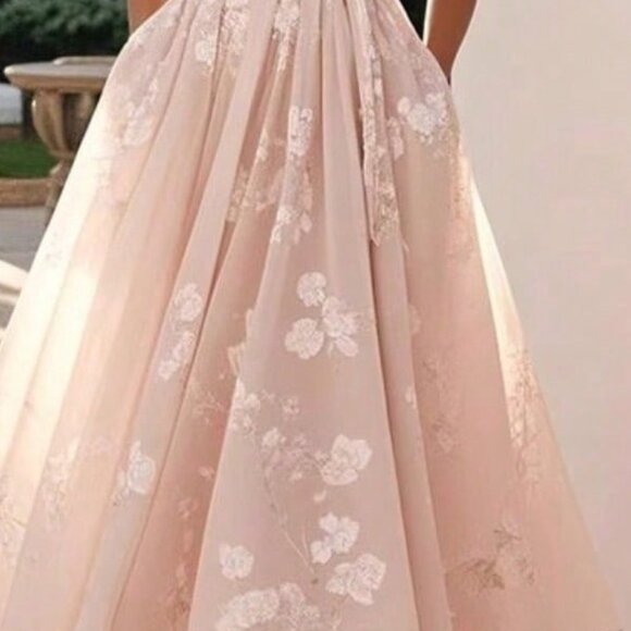 Light Pink Elegant Women's Banquet Evening Sleeveless V-Neck Dress - Picture 2 of 4